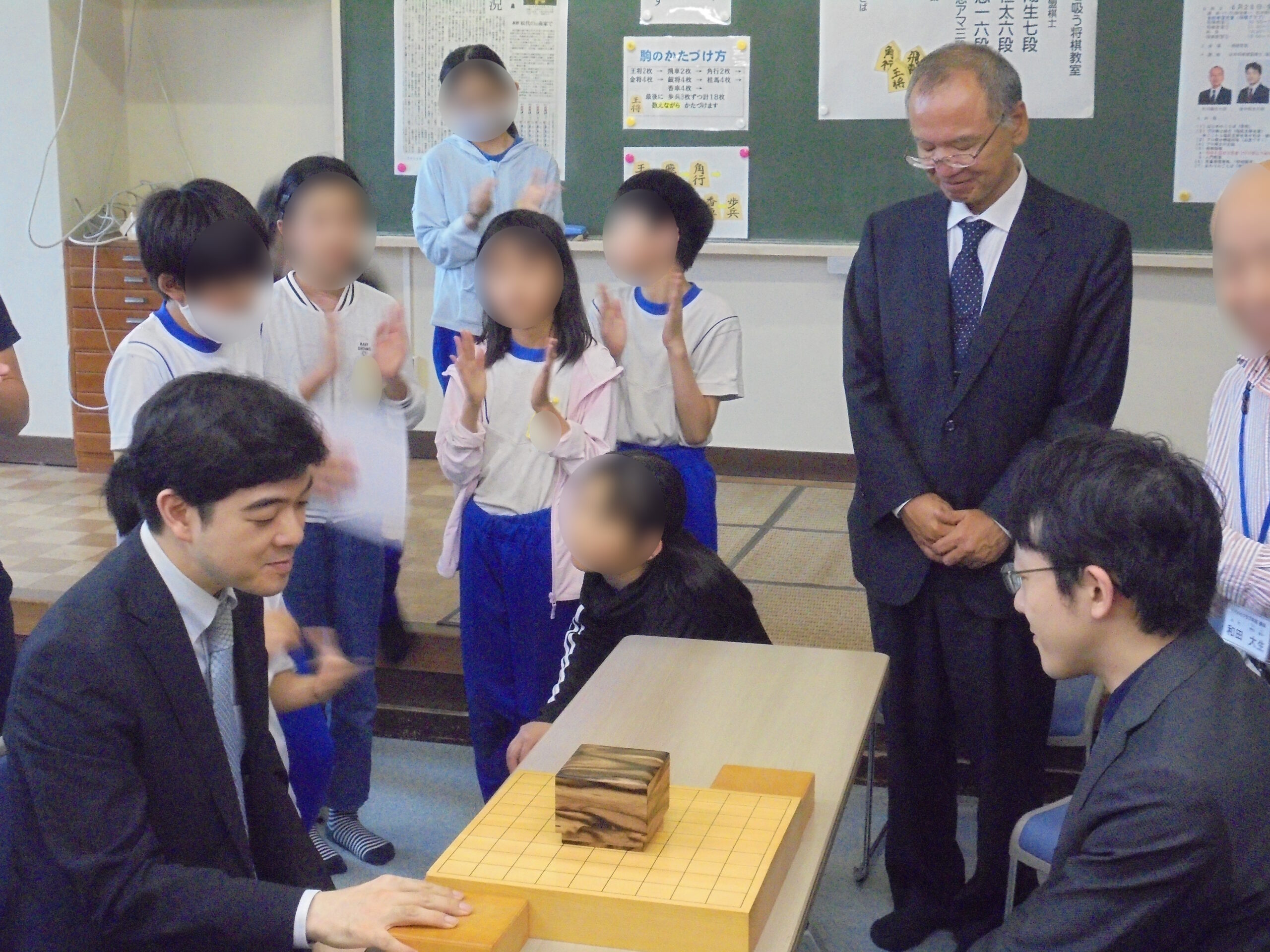 本物の空気を吸う将棋教室～プロ棋士の先生にご来校いただきました